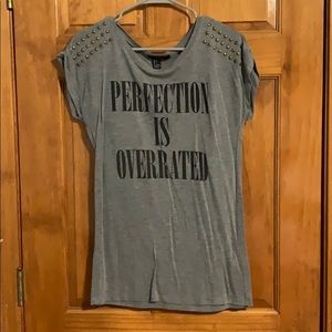 Tee